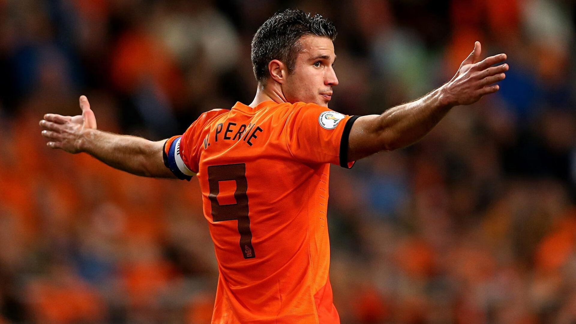 蓝桥铁骑收割比利时黄金一代，欧冠决赛的战术革命与时代更迭