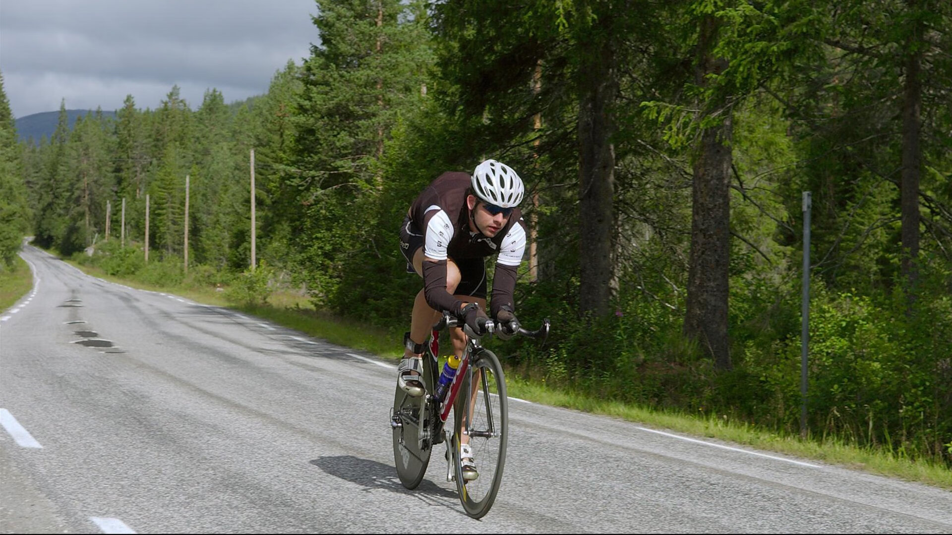 那不勒斯鏖战葡萄牙，阿圭罗刷新纪录，一场跨越国界的足球史诗