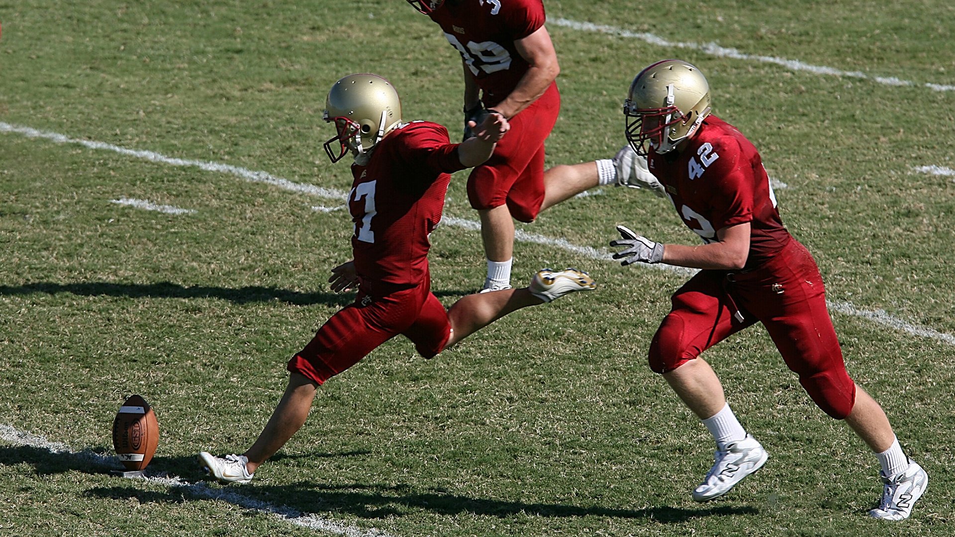 安赛龙领衔丹麦队险胜印尼，印度队爆冷突围—亚洲力量崛起下的羽坛新格局